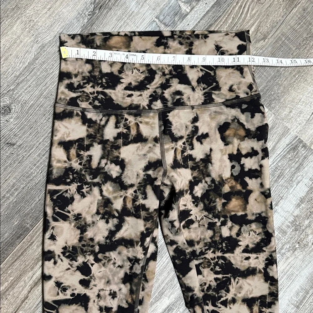 Lululemon Wunder Train High-Rise Tight 28" Size 6 - Picture 11 of 14